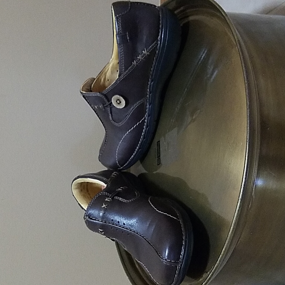 Clarks Unstructured Un.Loop Brown leather slip-ons, size 7